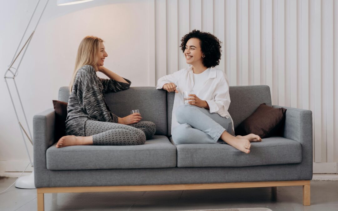 Laugh, Learn, Live: A Fun Guide to Roommate Success