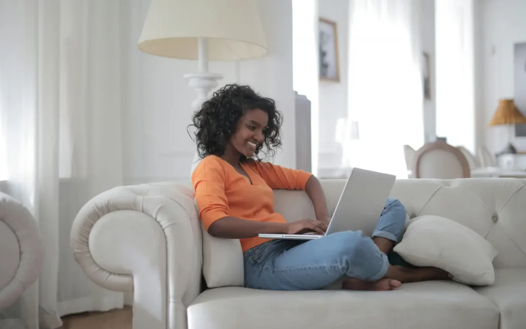 Top 8 Furniture Essentials for Student Apartments